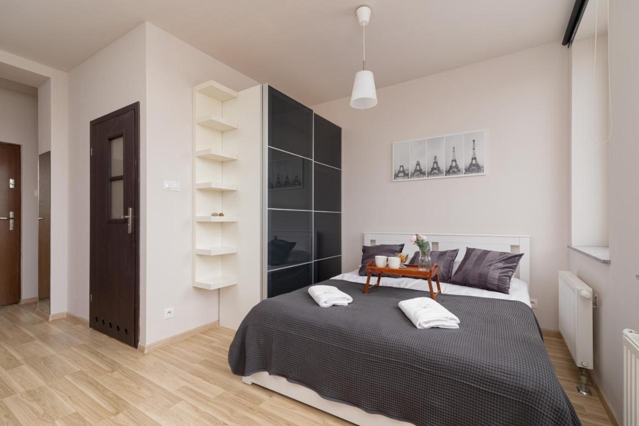 Lea Apartments Krakow Krowodrza By Noclegi Renters Esterno foto